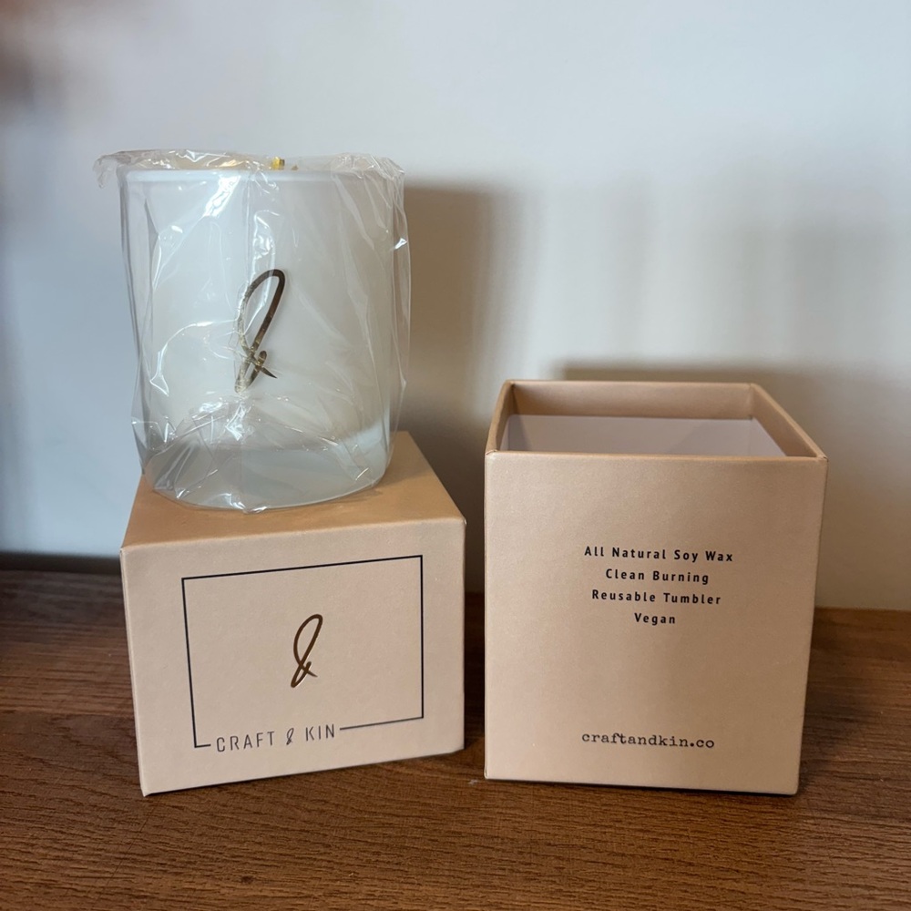 CRAFT & KIN Lavender & Eucalyptus All Natural Soy Wax Candle NEW